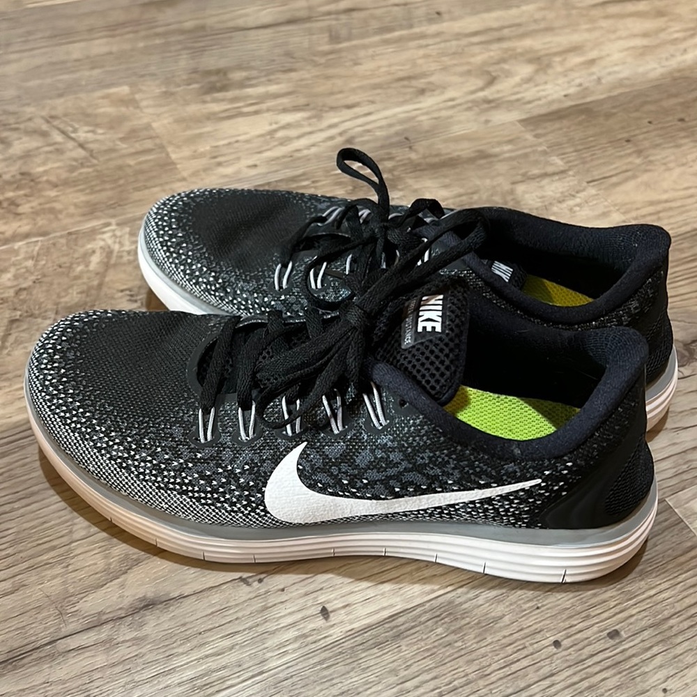 Nike Free RN Distance women’s size 9